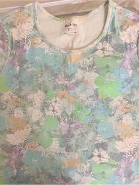 White Stag Pastel Floral Scoop Neck Short Sleeve Top